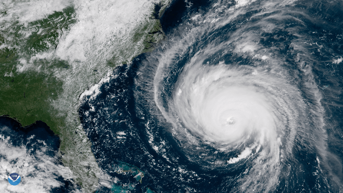 Image du satellite GOES-East de la NOAA qui montre l'ouragan Florence se déplaçant vers le sud-est des États-Unis.S. en septembre 2018.