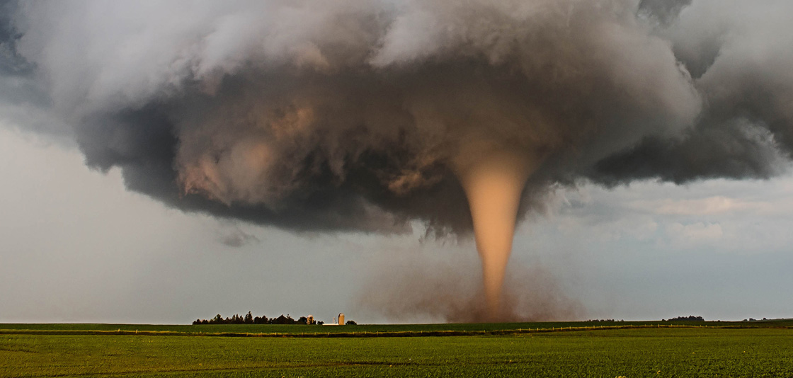 Image of a tornado in the mid-west United States