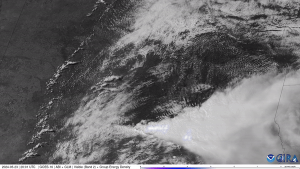 Severe Thunderstorms Fire Up Along a Dry Line