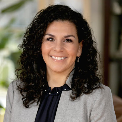 Head shot of Vanessa Escobar